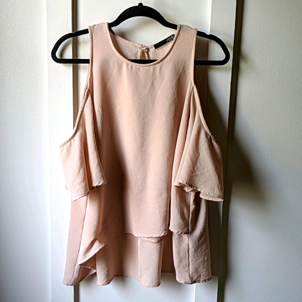 Peekaboo Shoulder Blouse
